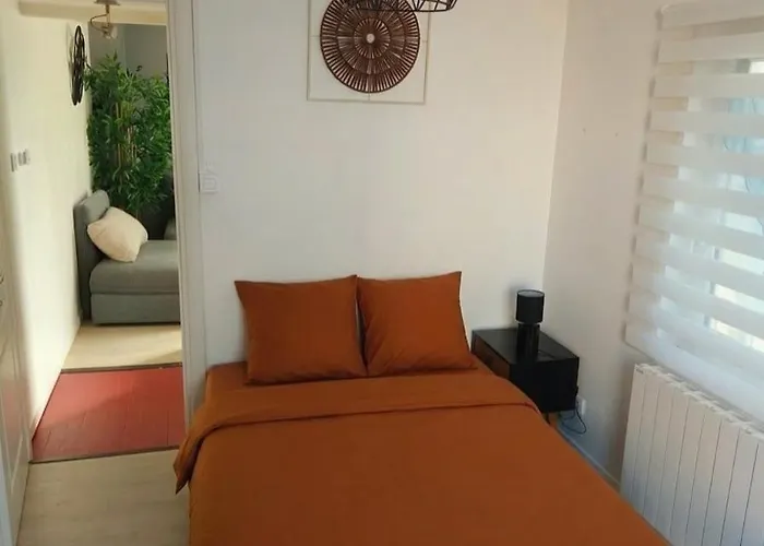 Small Townhouse Semesterbostad Clermont-Ferrand